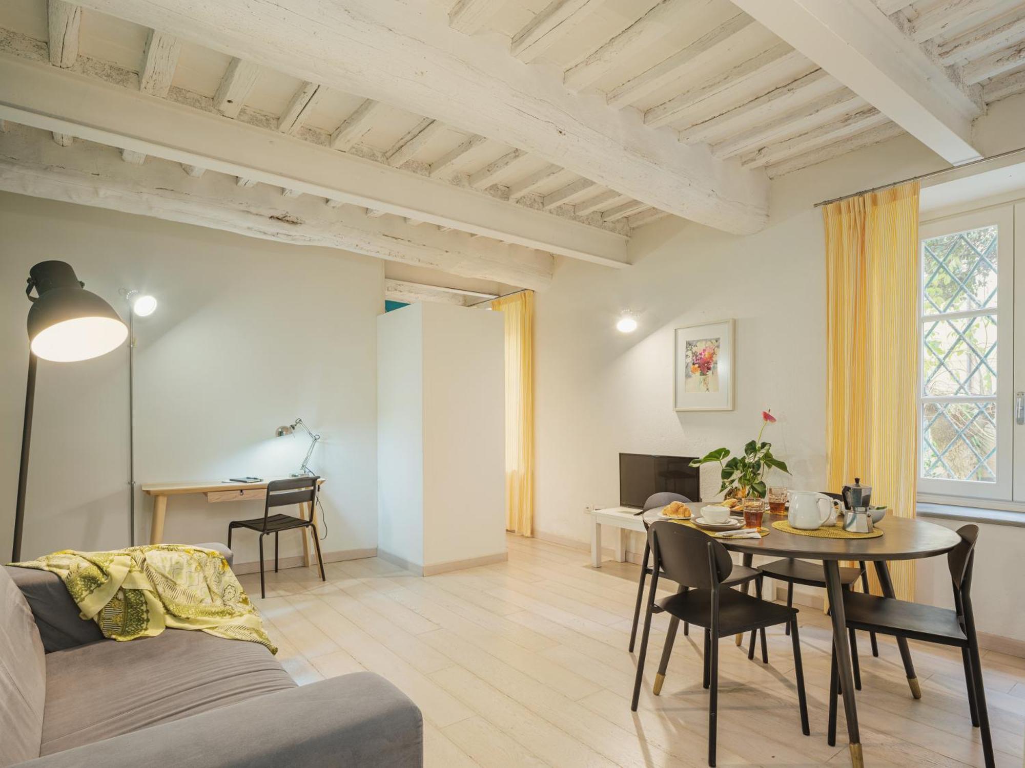 Residenza Degli Artisti Apartments ลุคคา ภายนอก รูปภาพ