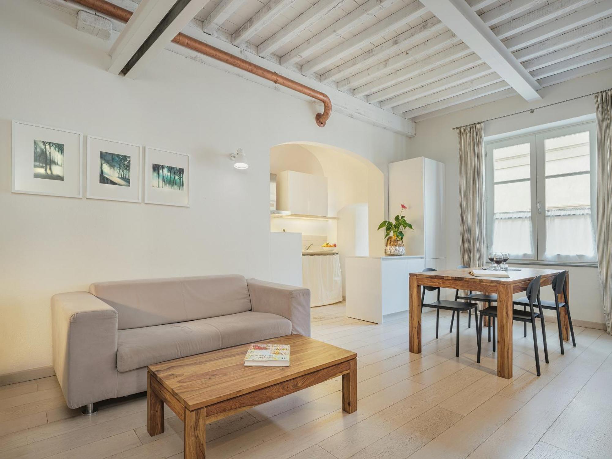 Residenza Degli Artisti Apartments ลุคคา ภายนอก รูปภาพ