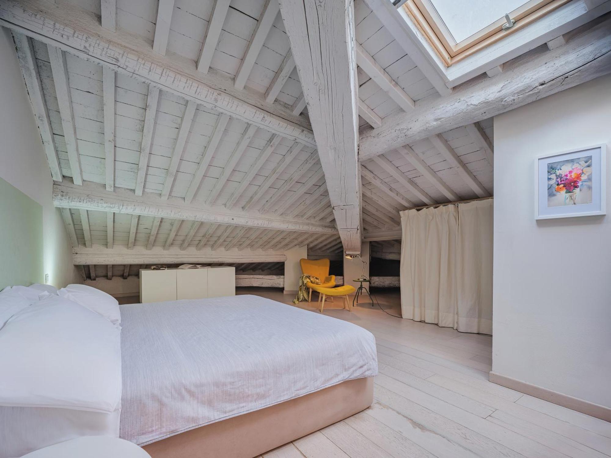 Residenza Degli Artisti Apartments ลุคคา ภายนอก รูปภาพ